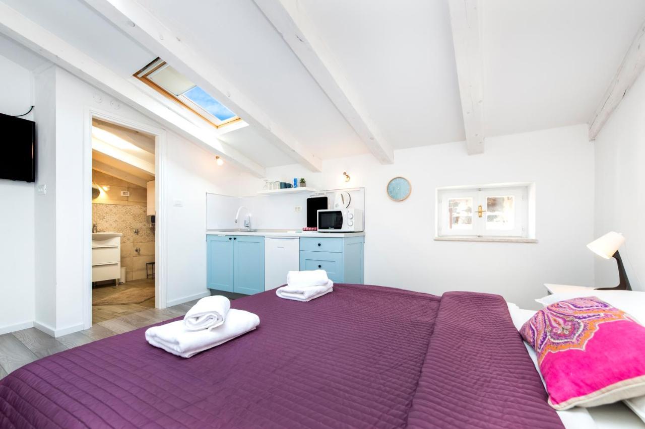 Cozy Garzoto Studios Rovinj Exterior photo